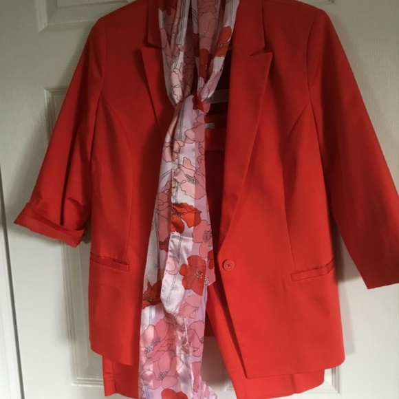 New Short Suit - Picture 14 of 14